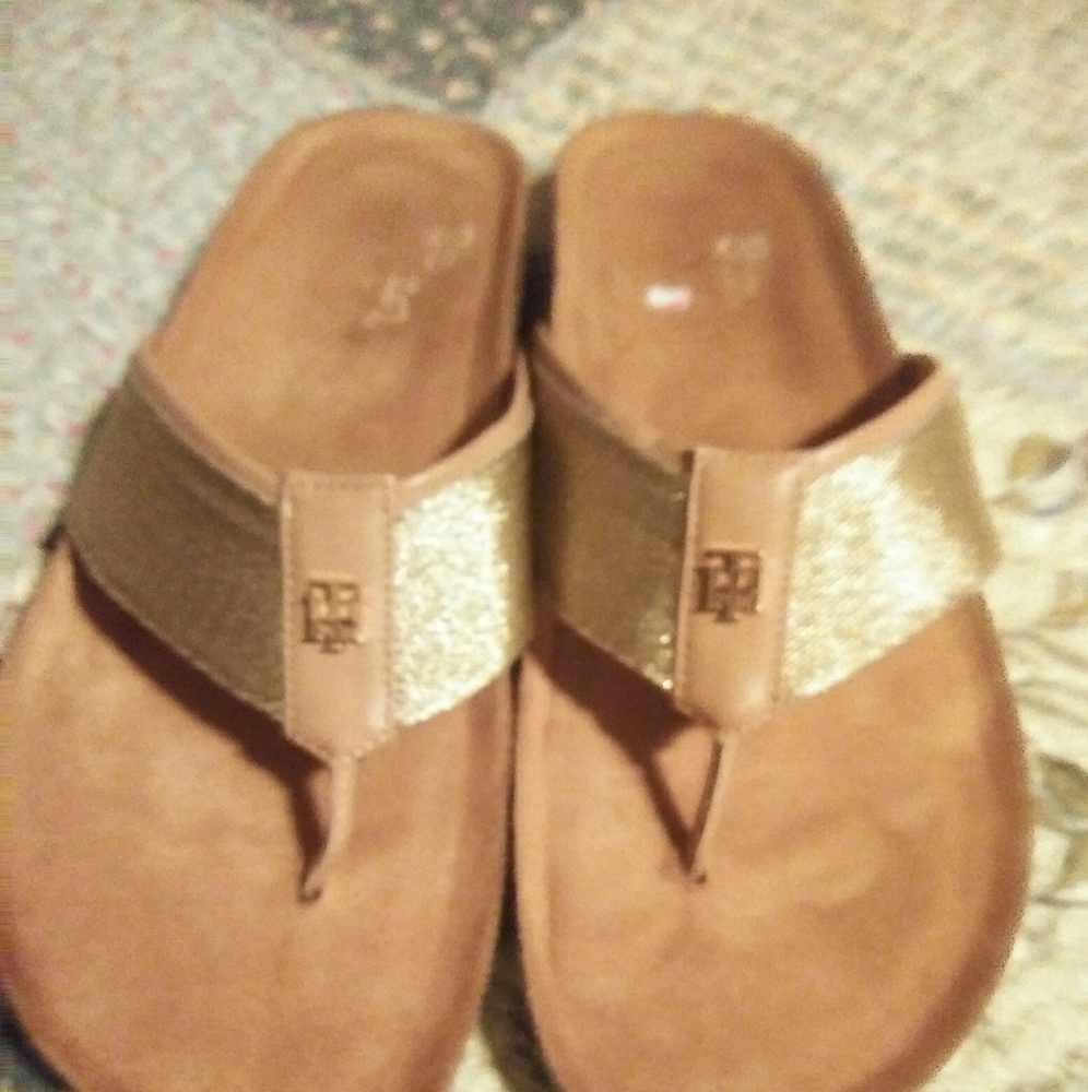 Tommy Hilfiger flip flops
